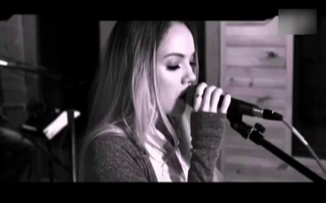 美国好声音歌曲排行榜_《美国好声音》逆天歌手演唱阿姆的歌曲,遭遇评委疯狂按按钮!