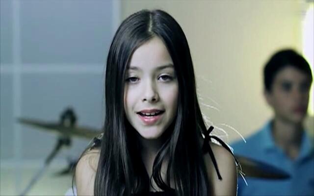 墨西哥10岁超美小萝莉翻唱Adele神曲