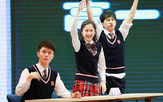 第二季《我去上学啦》张慧雯主打感情牌 薛张台上讲相声-综艺-中国蓝TV官方网站