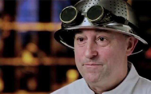 《铁甲雄心》第6期:英式弹射pk澳洲大白鲨 英澳之战正面交锋-综艺